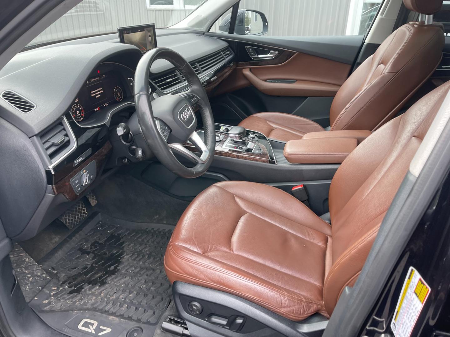 2019 Black /Brown Audi Q7 3.0T Premium Plus quattro (WA1LAAF77KD) with an 3.0L V6 DOHC 24V Supercharged engine, 8A transmission, located at 11115 Chardon Rd. , Chardon, OH, 44024, (440) 214-9705, 41.580246, -81.241943 - This 2019 Audi Q7 is a luxury SUV for luxury families. With its strong supercharged V6 engine and advanced all-wheel-drive system, this SUV is not only powerful with quick acceleration and a high towing capacity, but it's also equipped with leading-edge technology and comfort amenities. The inclusio - Photo#15